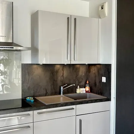 Apartamento Moderne Avec Clim A 100 M Pour 6 Pers