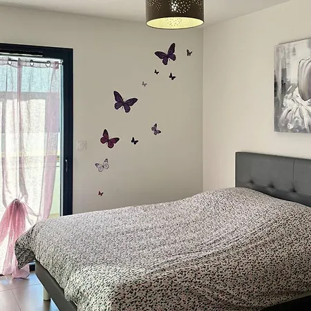 Moderne Avec Clim à 100 M Pour 6 Pers - Fr-1-529-50 *